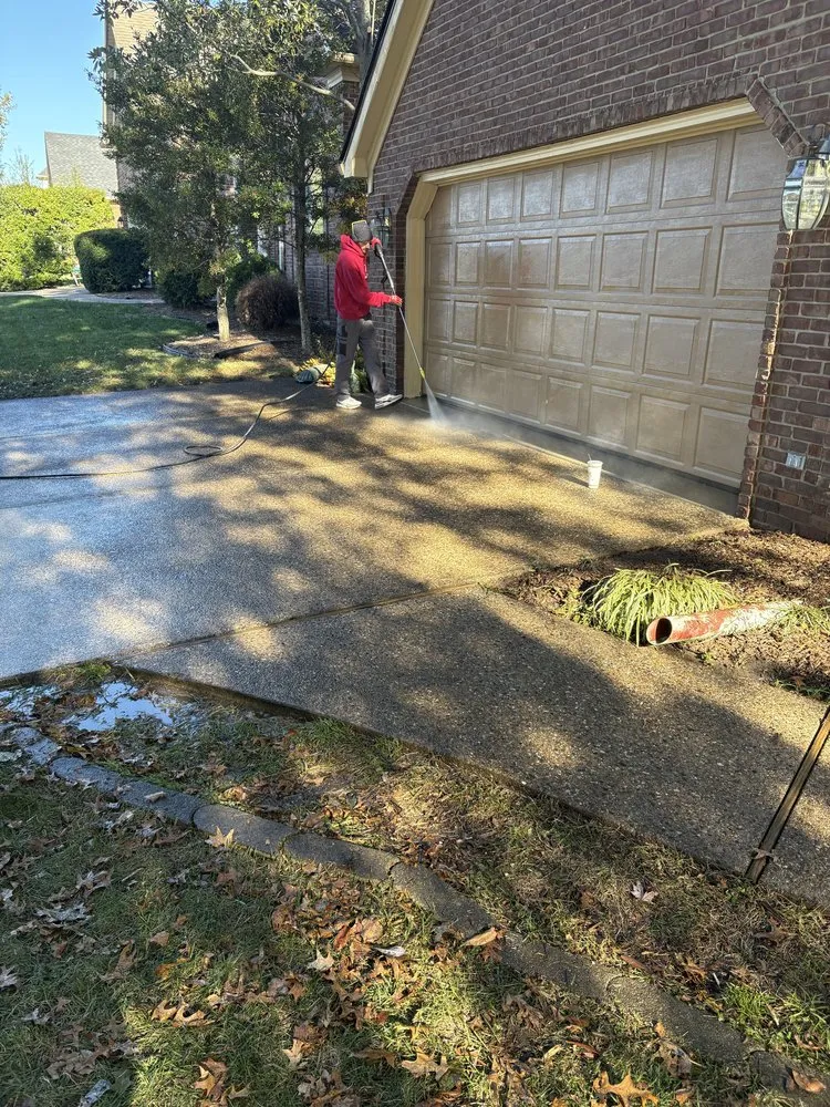 Slide of Haus Roofing