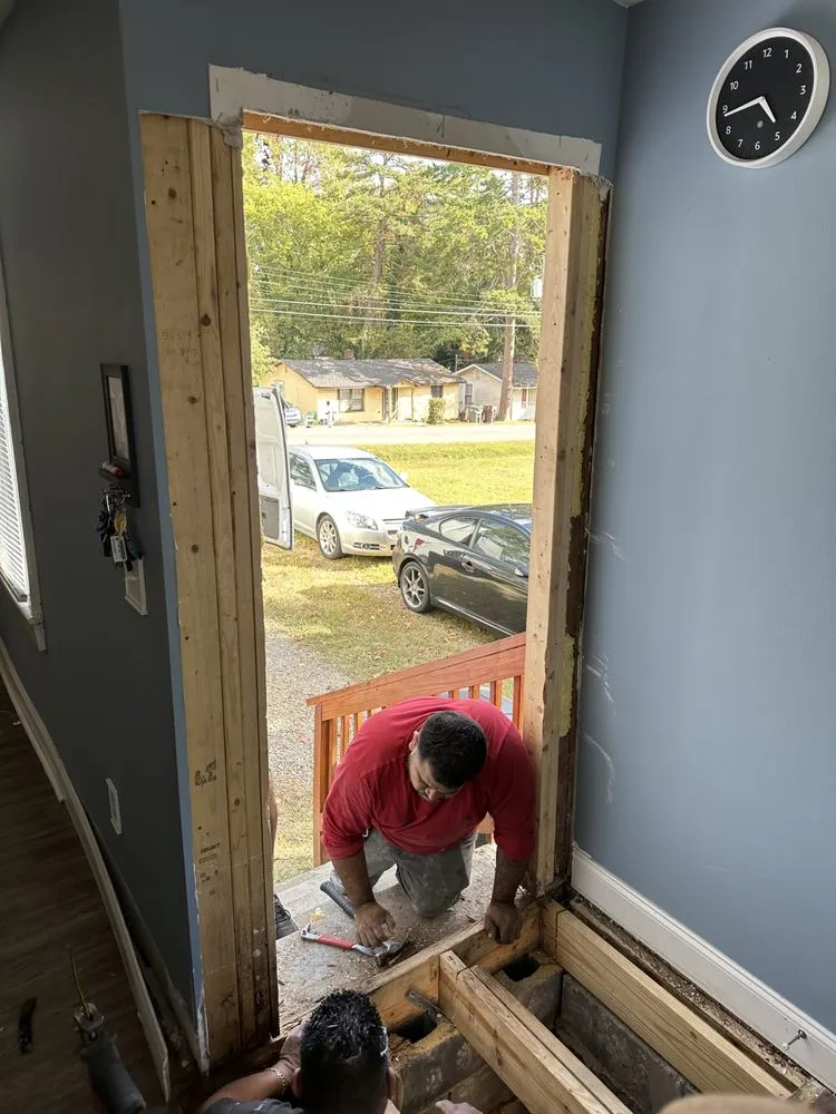 Slide of Havana’s General Contractors