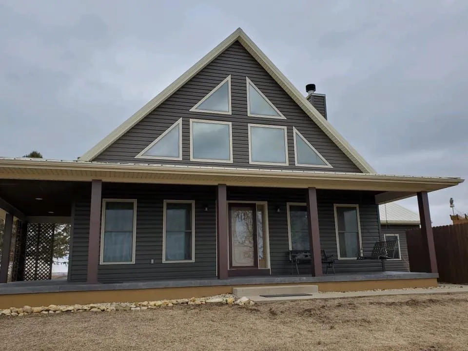 Professional roof repair for fast service across Mccausland, IA - Hawk-I Home Improvement