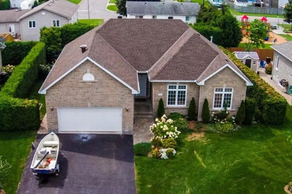 Slide of Hayden Lake Roofing