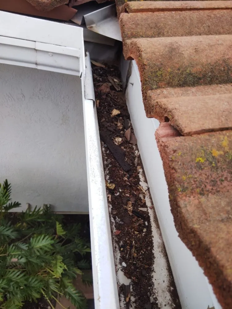 Slide of Hbm Roofing