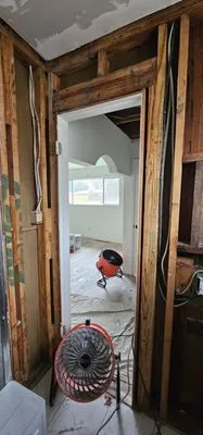 HCR Renovations And Construction Logo