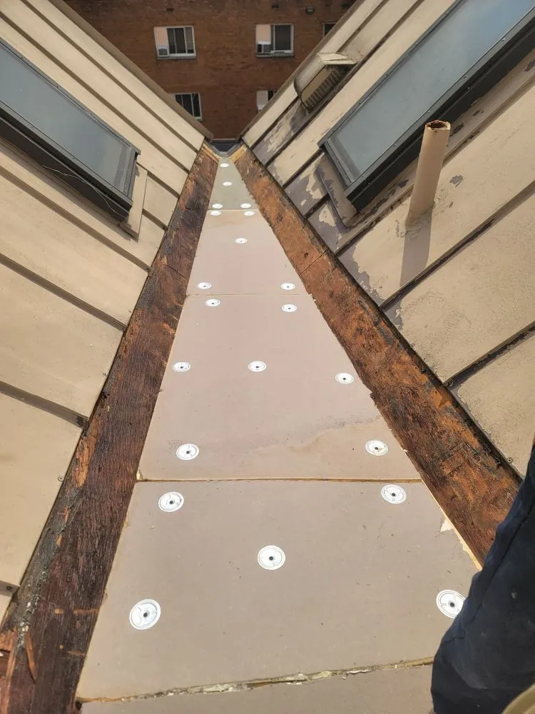 Slide of HD Commercial Roofing