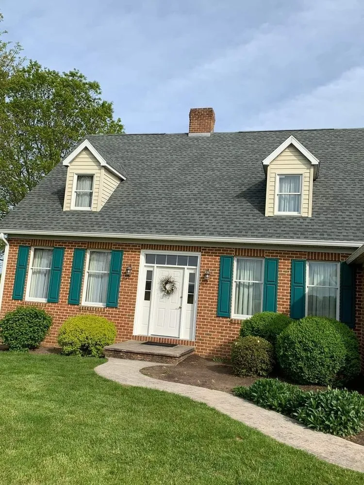 Slide of HD Roofing & Construction