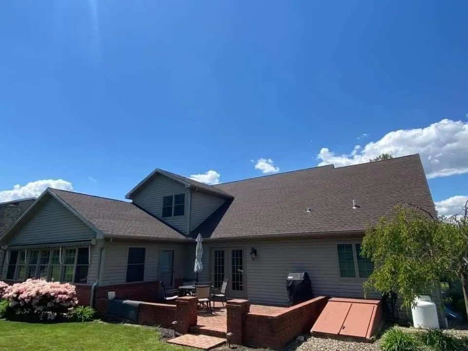 Slide of HD Roofing & Construction