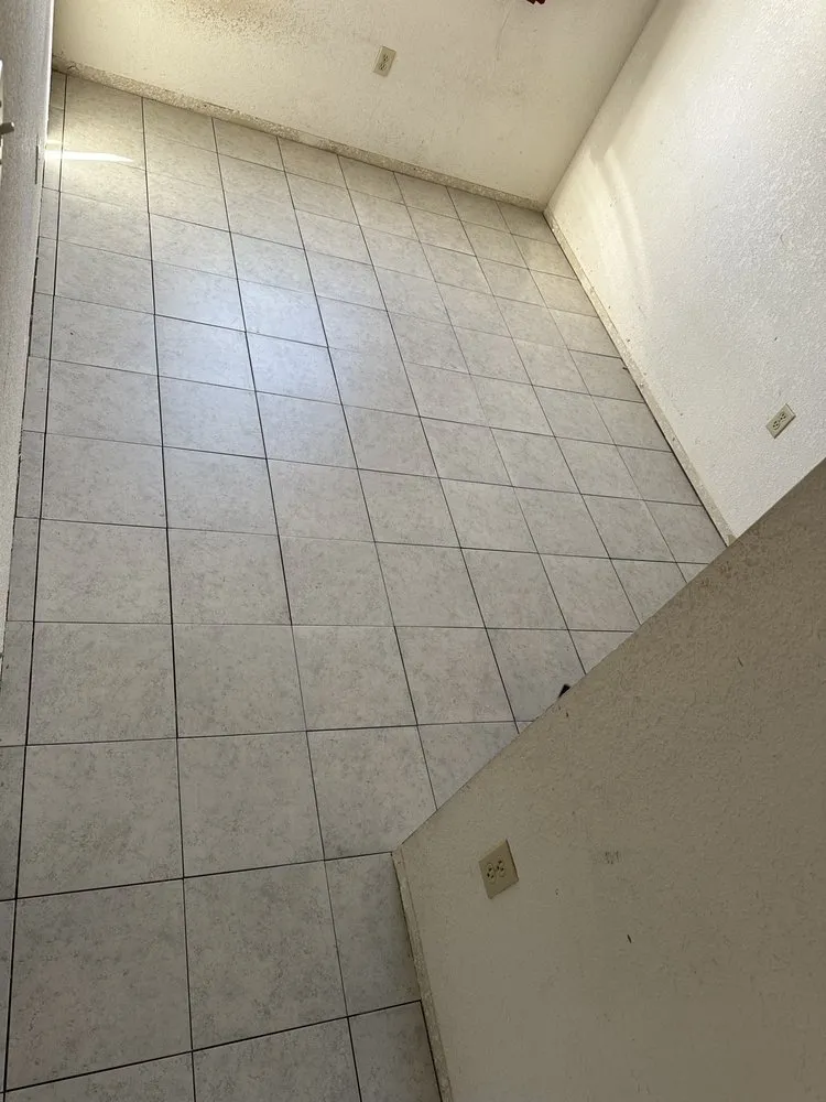 Slide of HD roofing and construction