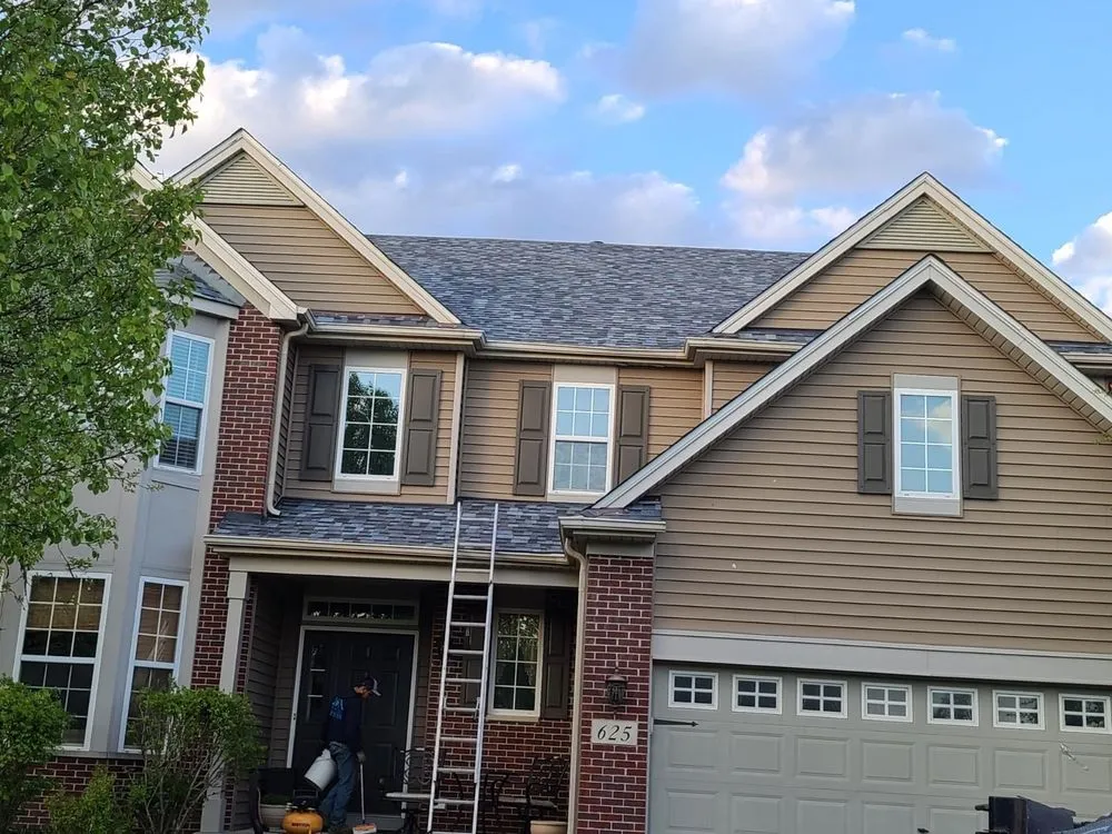 Top-rated roof replacement in Newark, IL - H&D Roofing and Construction