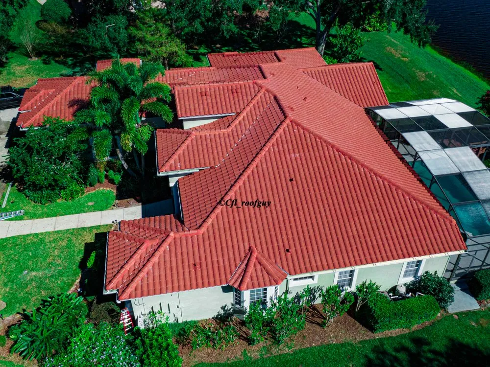 Slide of HD Roofing and Solar