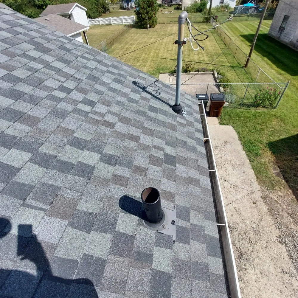 Slide of HD Roofing