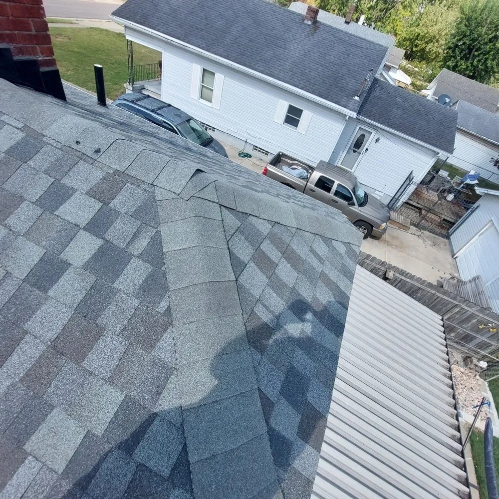 Slide of HD Roofing