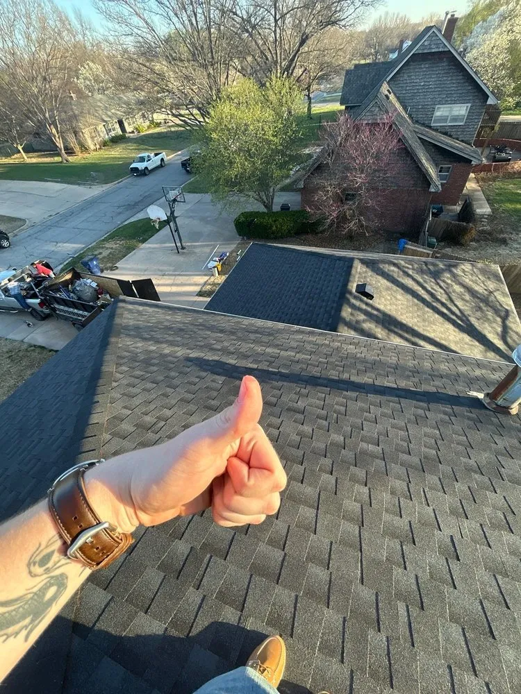Slide of HD Roofing