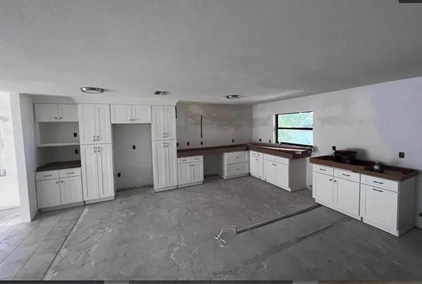 Slide of HDS Flooring & More