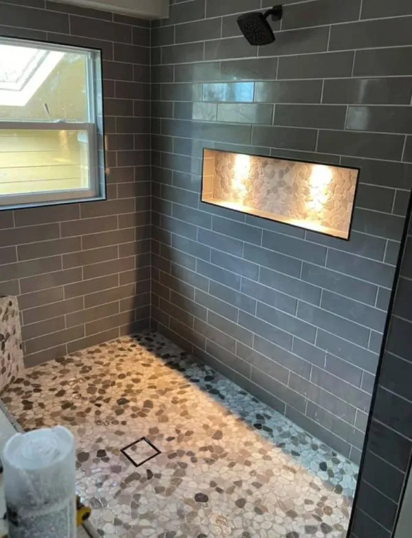 Slide of HDS Flooring & More