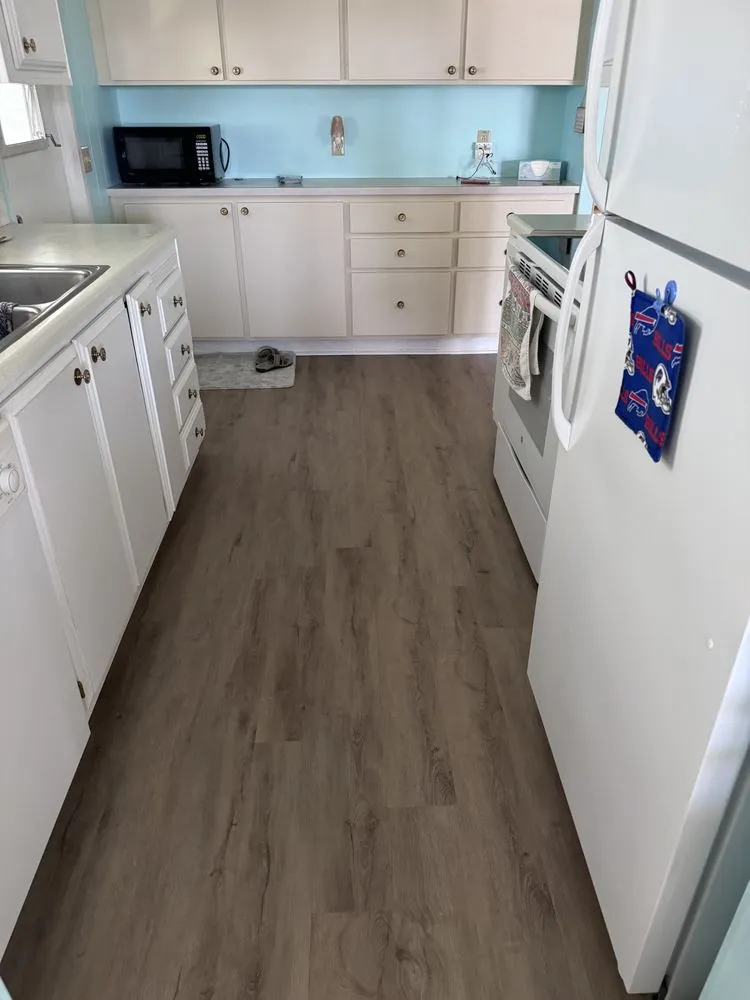 Slide of HDS Flooring & More