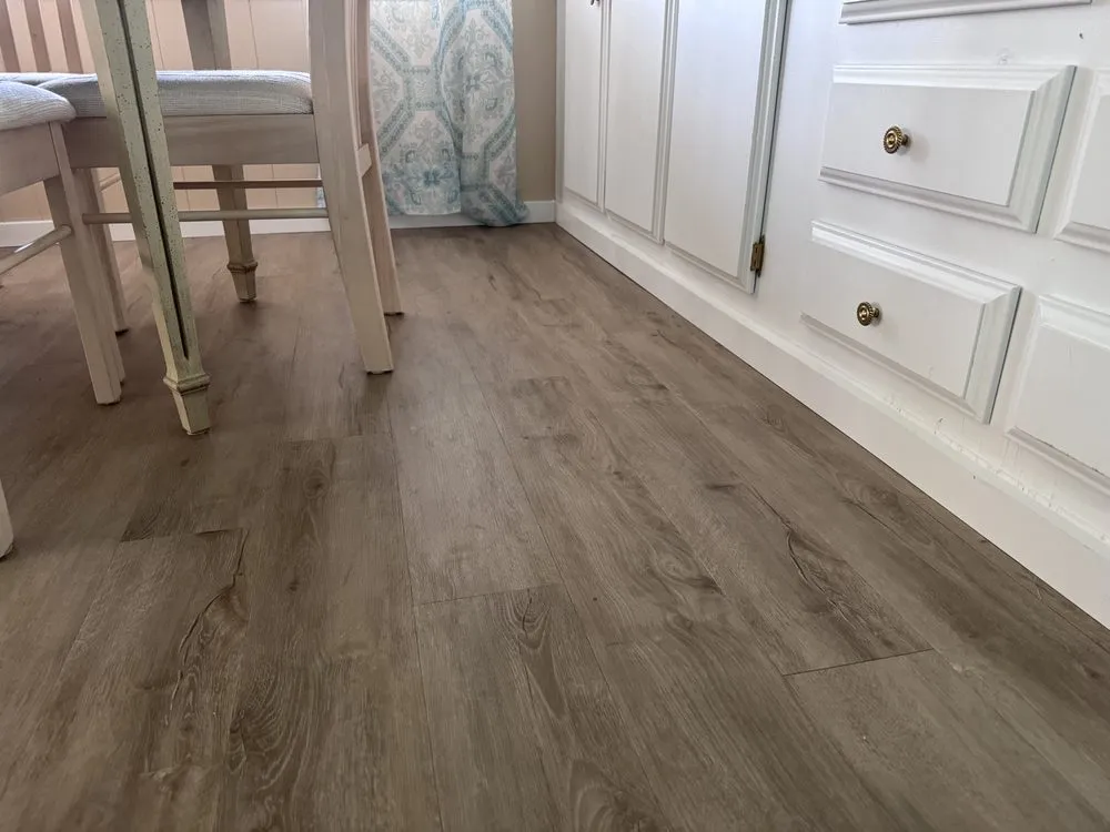 Slide of HDS Flooring & More