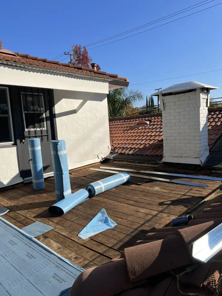 Slide of HDZ roofing services