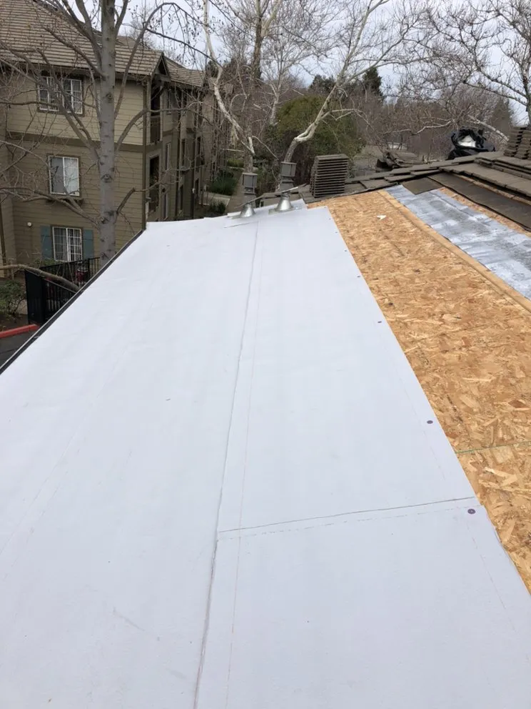 Slide of HDZ roofing services