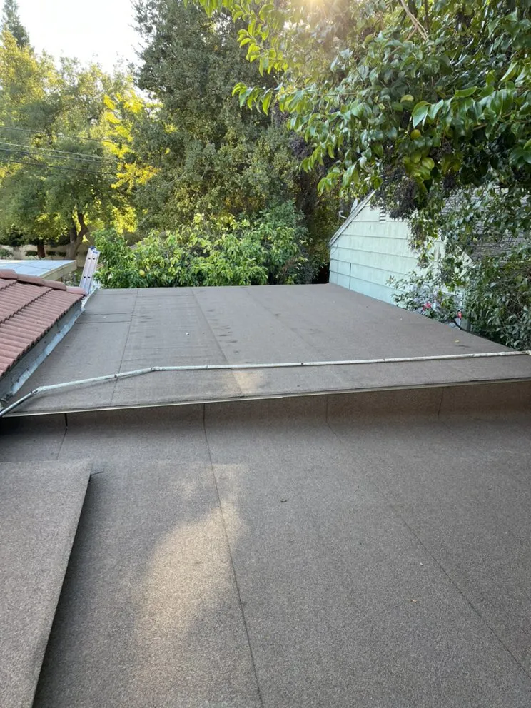 Slide of HDZ roofing services