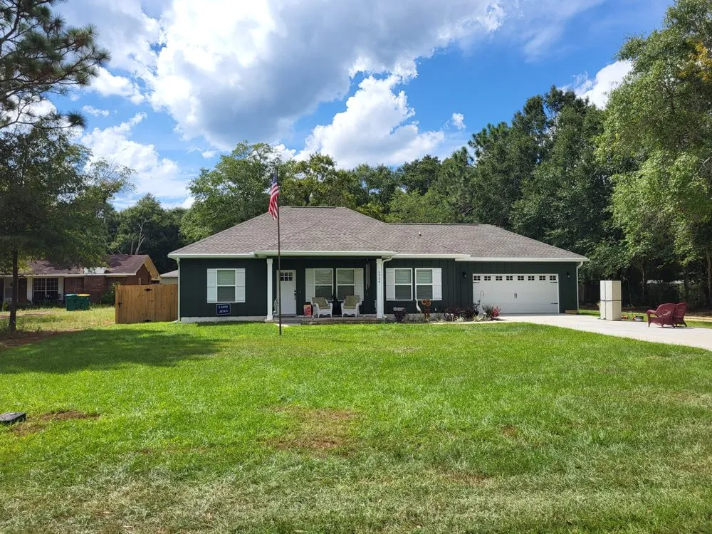 Emergency roof replacement same-day service in Holt, FL by Healy Haven Contracting