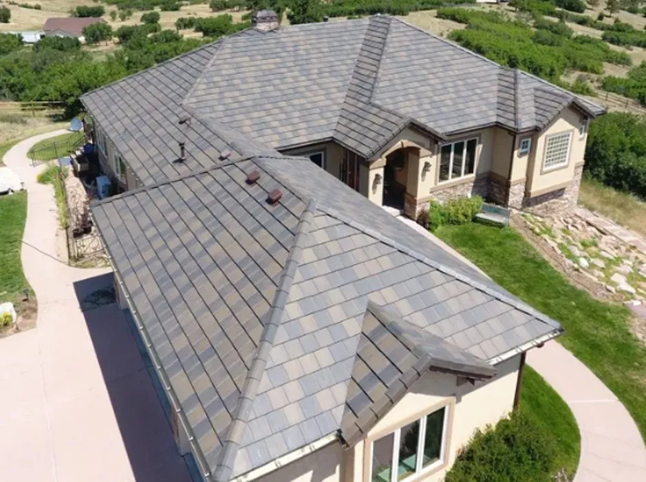 Slide of Heartland Construction Services