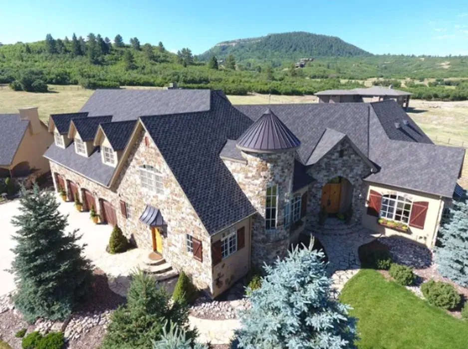 Slide of Heartland Construction Services