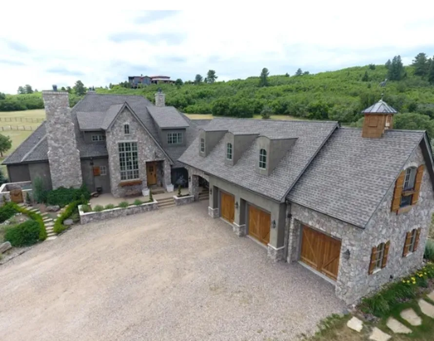 Slide of Heartland Construction Services