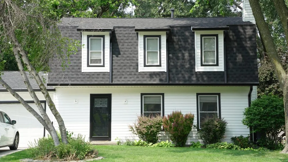 Slide of Heartland Roofing, Siding and Solar