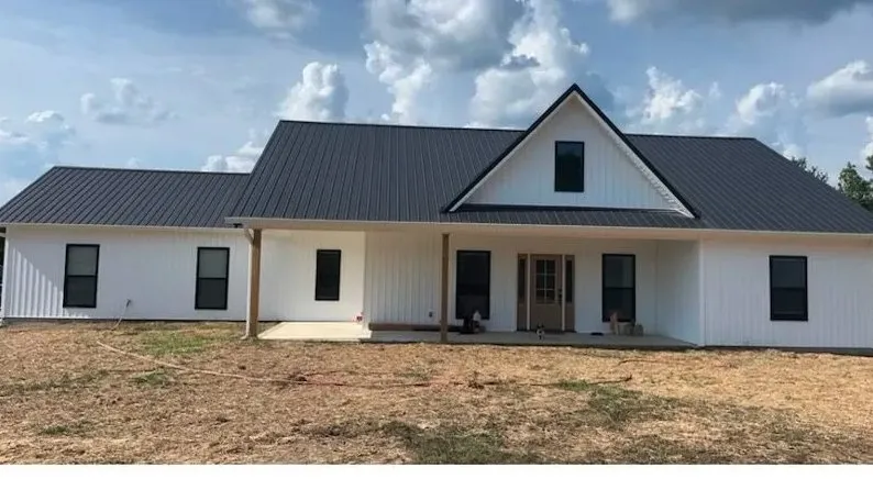 Local shingle roofing service experts serving Wellington, AL - Heathcock Construction