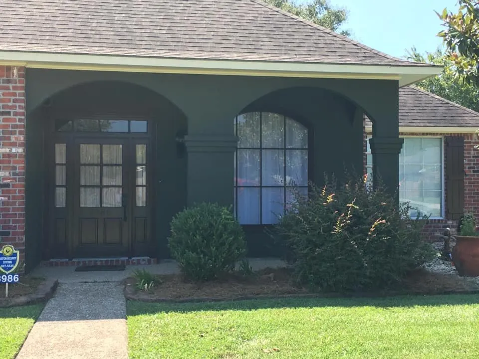 Slide of Hector's Carpentry & Roofing