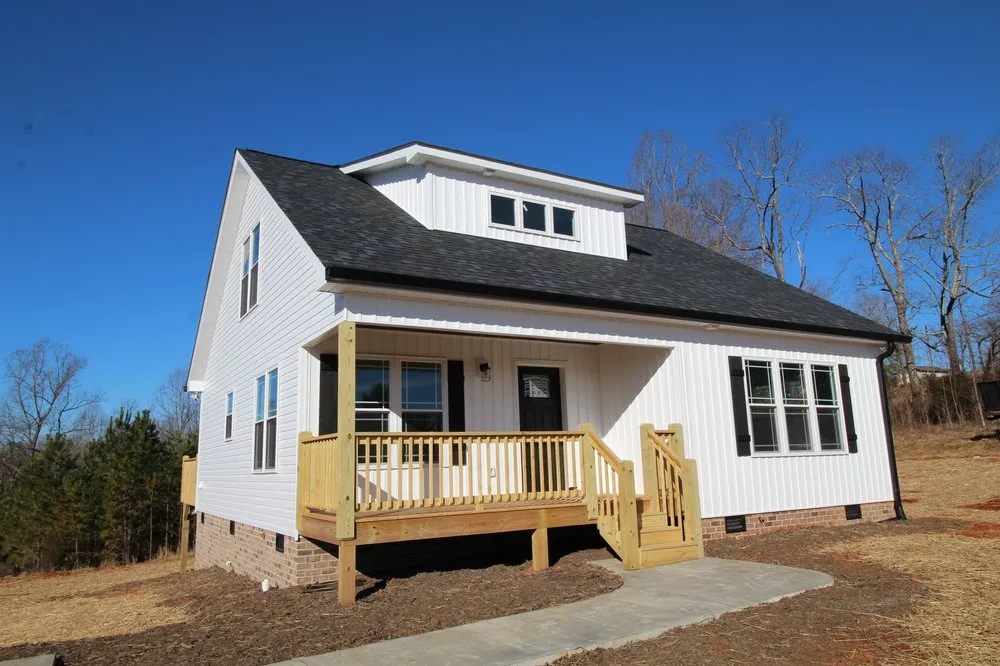 Slide of Hefner Construction