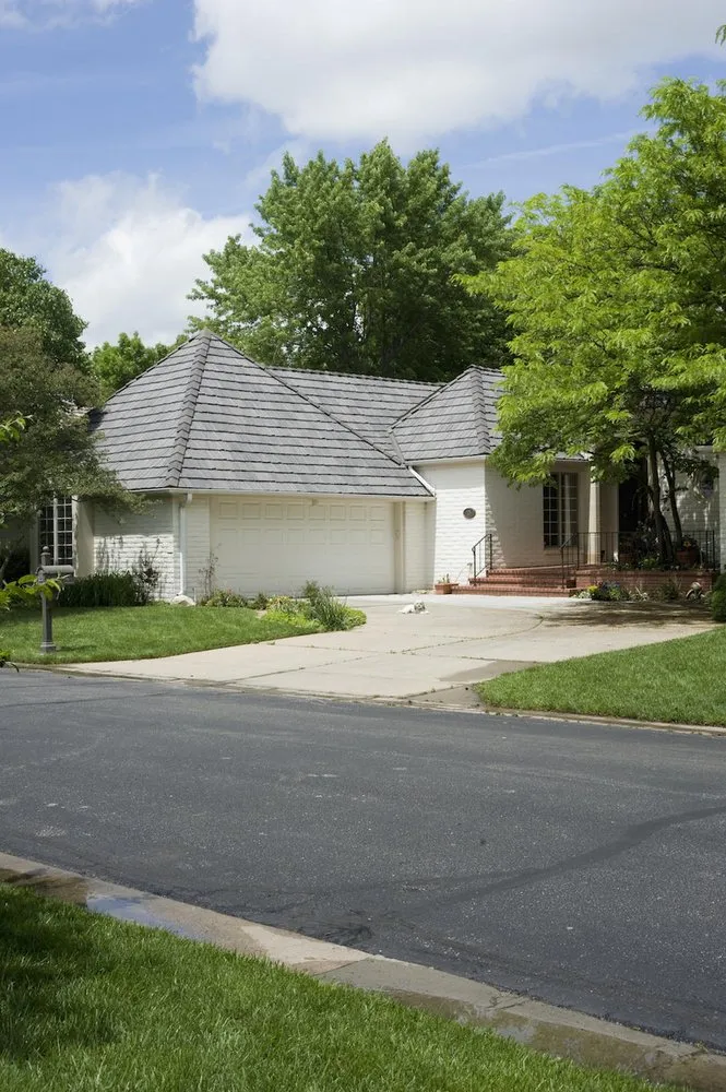 Licensed roof installation in Witchita, KS - Heiland Roofing & Exteriors