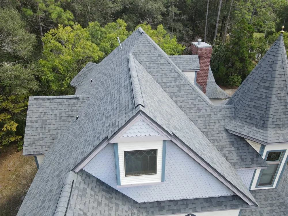 Slide of Helen’s Vinyl Siding and Roofing