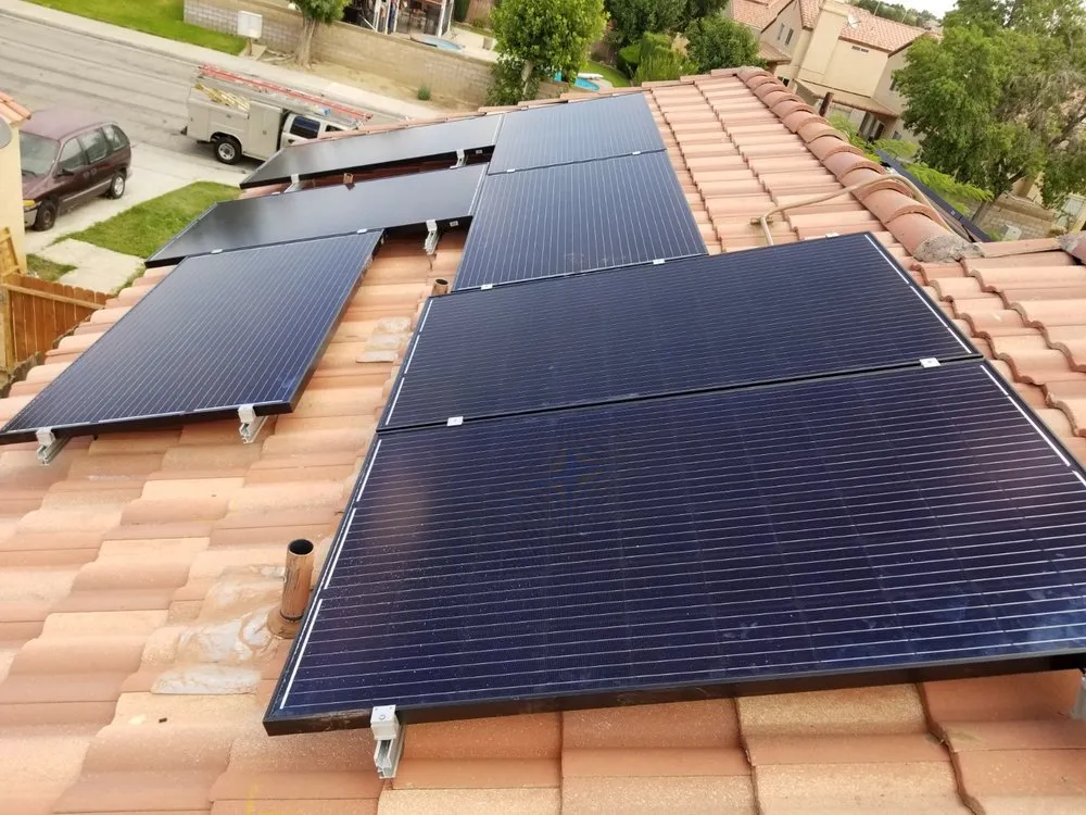 Slide of Helios Roofing & Solar