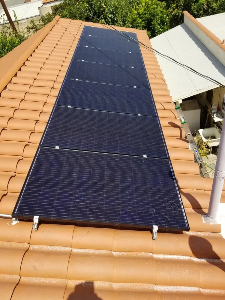 Slide of Helios Roofing & Solar