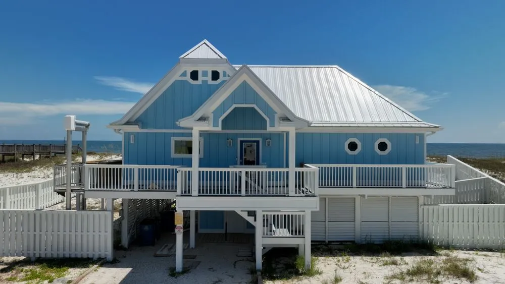 Slide of Helpful Roofing