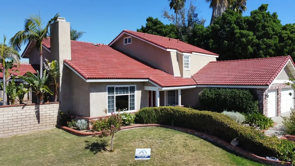 Slide of Henala Roofing