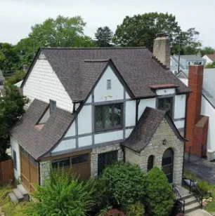 Slide of Hendo Roofing