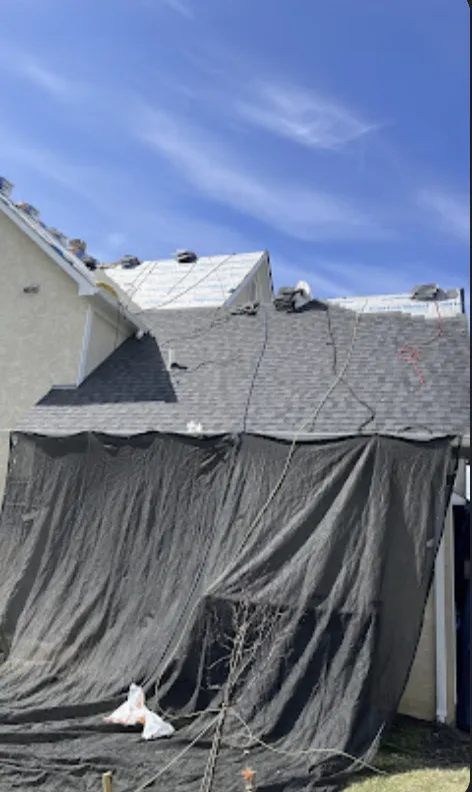 Slide of Hendo Roofing