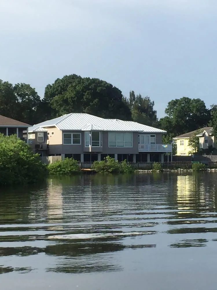 Slide of Hendrick Roofing
