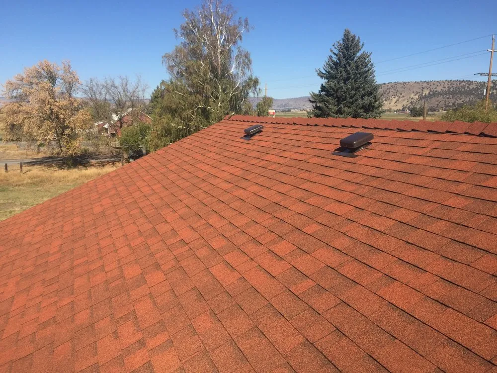 Slide of Henris Roofing & Supply