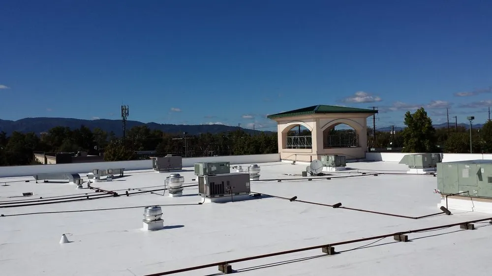 Slide of Henris Roofing & Supply