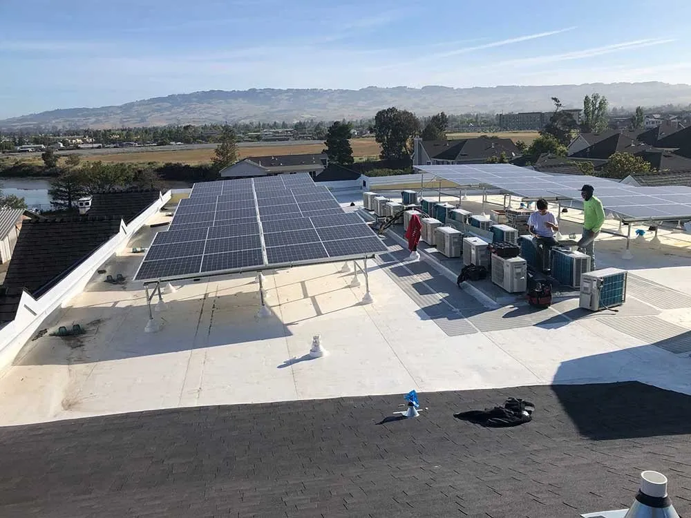 Slide of Henris Roofing