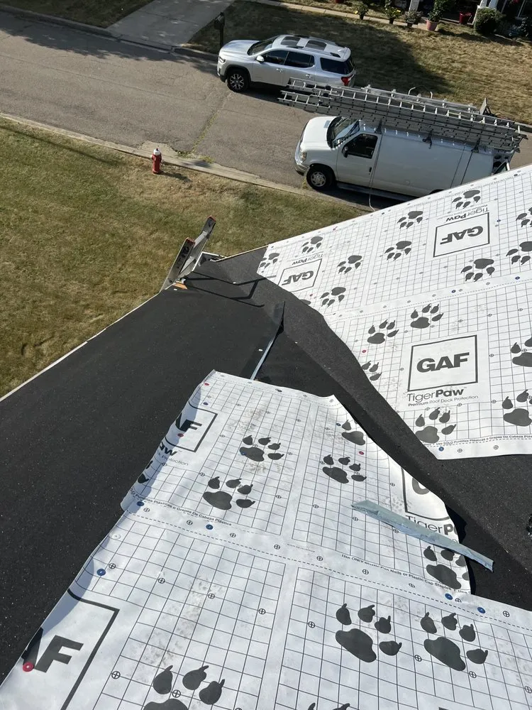 Slide of Henrriquez General Demolition