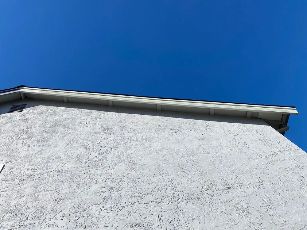 Slide of Henry Roofing