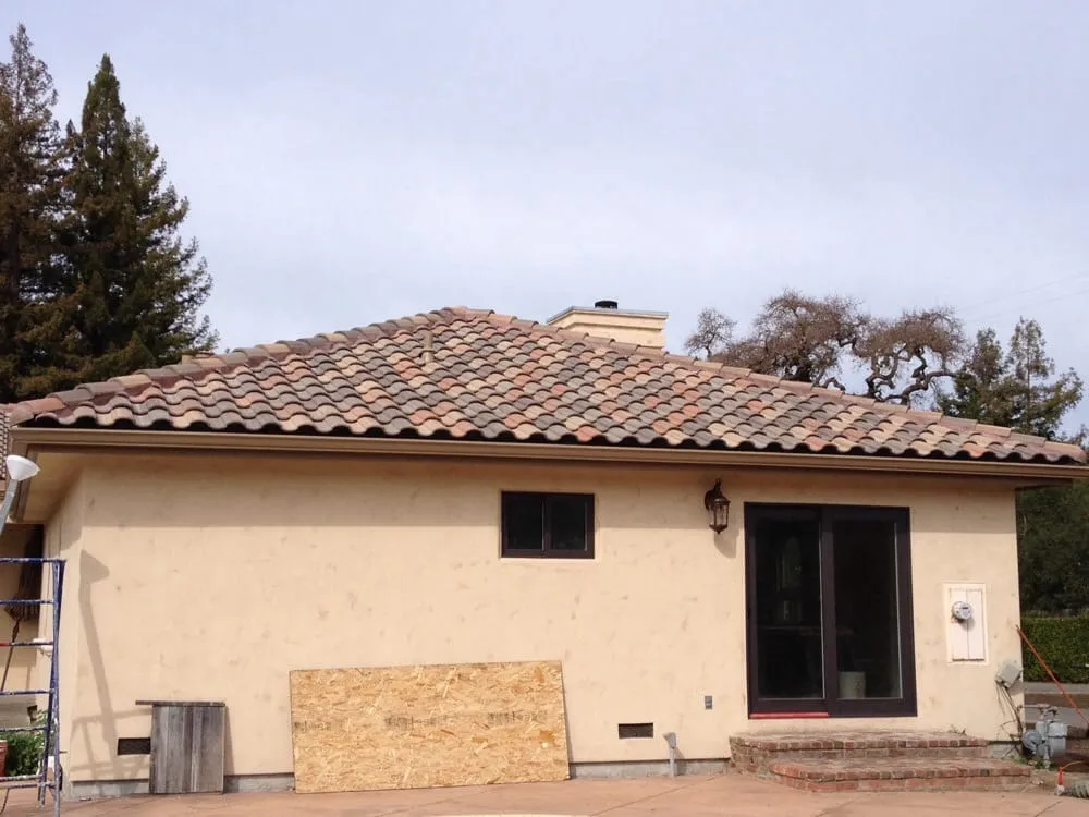 Slide of Henry Roofing