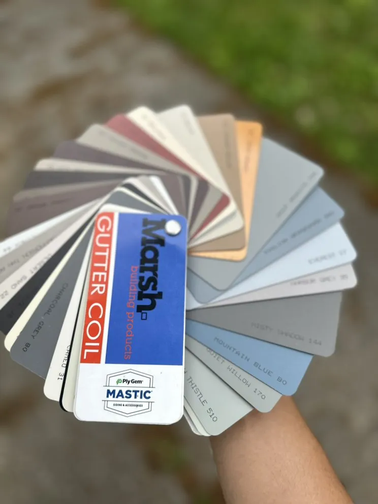 Slide of Herencia Construction