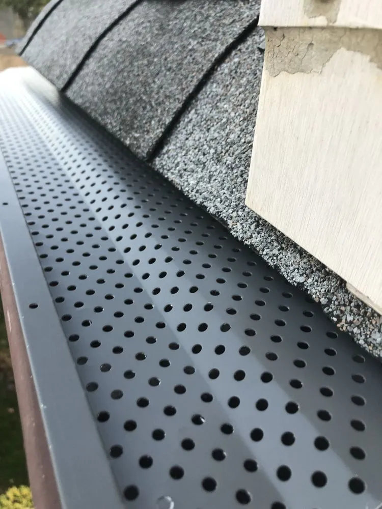 Slide of Heritage Roofing & Chimney