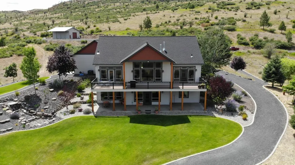 Slide of Heritage Roofing & Construction