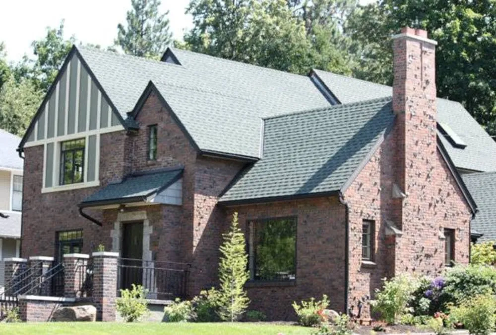 Slide of Heritage Roofing & Construction