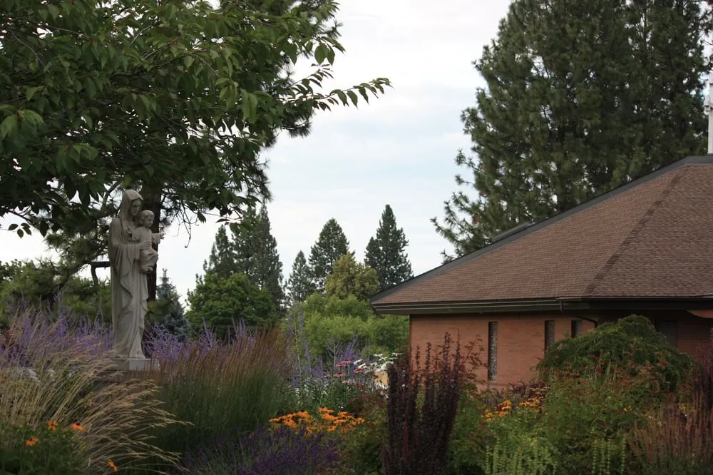 Slide of Heritage Roofing & Construction